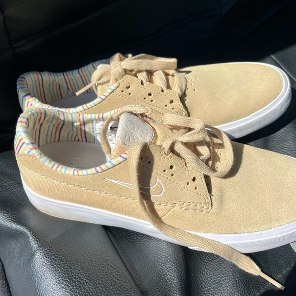 Nike Shane SB Premium 'Light Orewood Brown' CV5500-200 - Picture 2 of 3